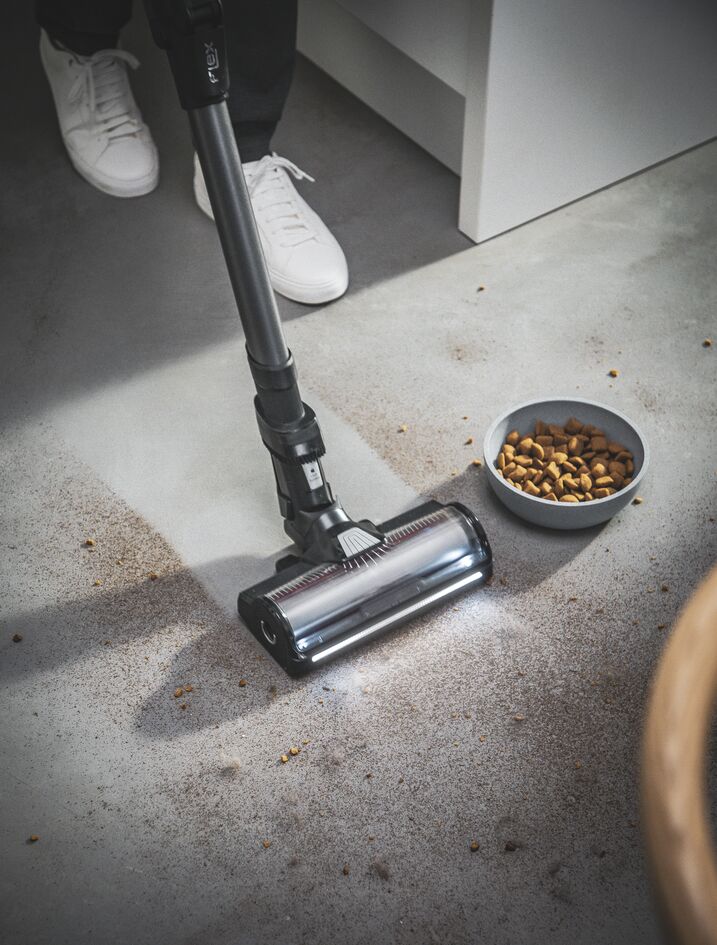 Maksimaalinen imuteho: 240 ilmavaatista ja viimeisimmän sukupolven suutin perusteelliseen syväpuhdistukseen.