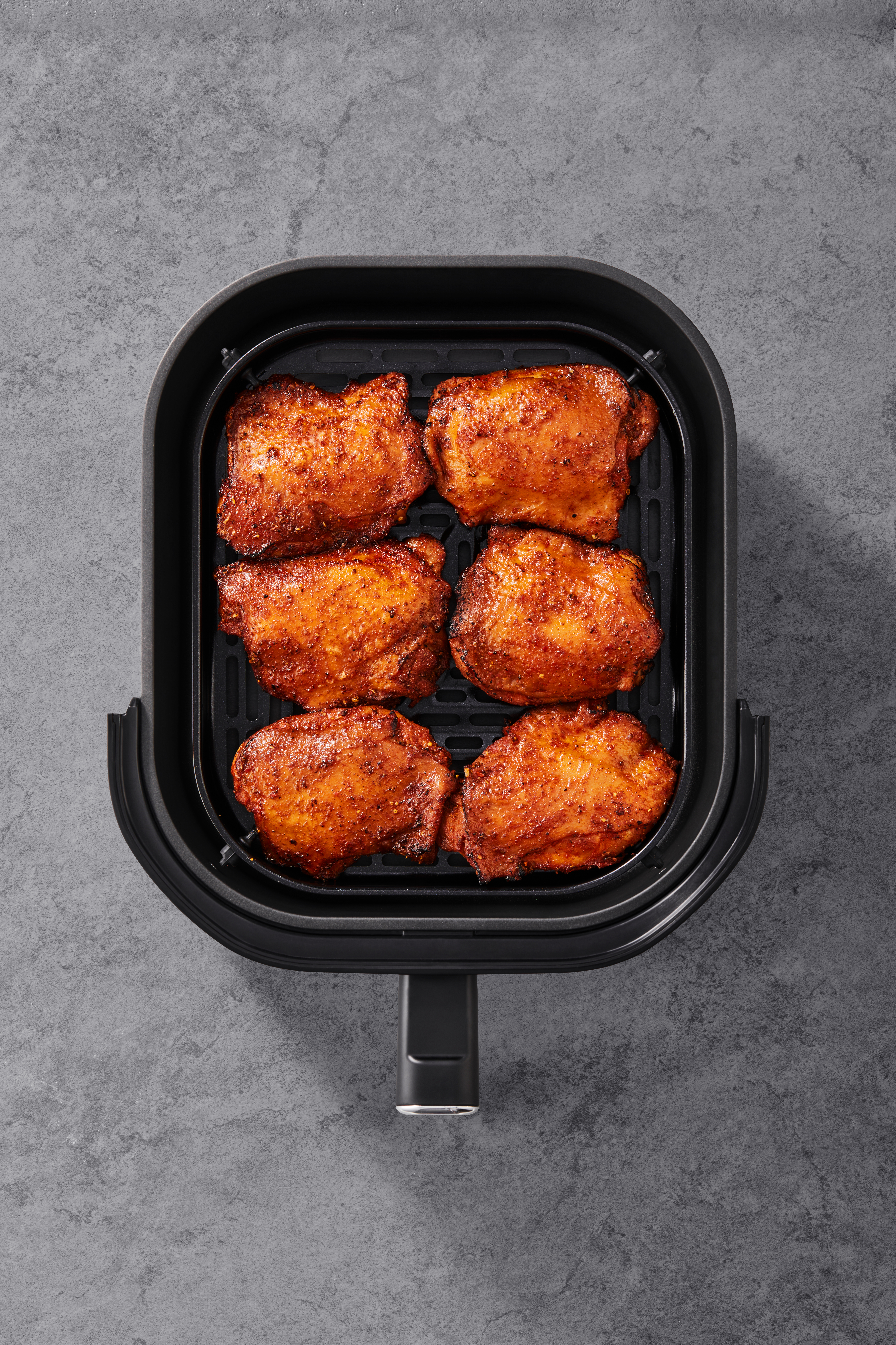 Korin tilavuus on 7 l.