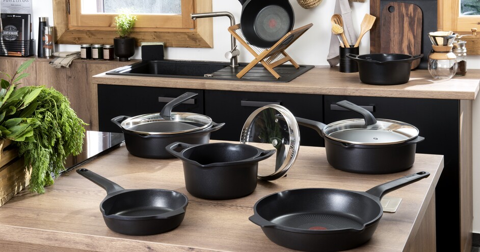 Valettu alumiinipannu