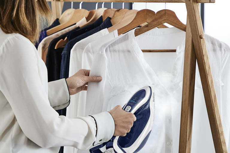 Automaattinen lämpötilan- ja höyrynsäätö: