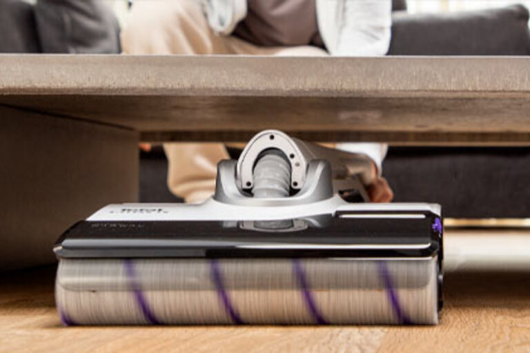 Parhaat pesevät varsi-imurit