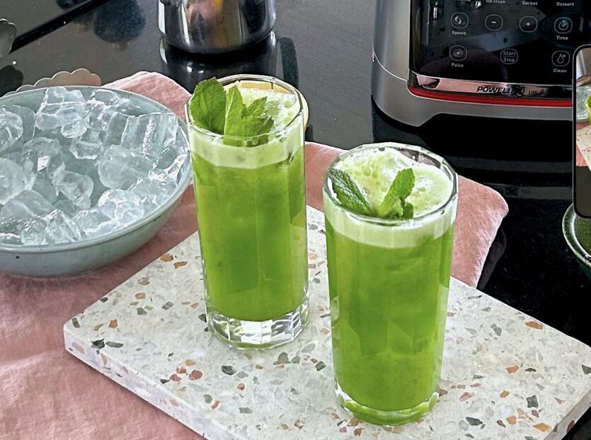 Limonadi kurkulla ja mintulla