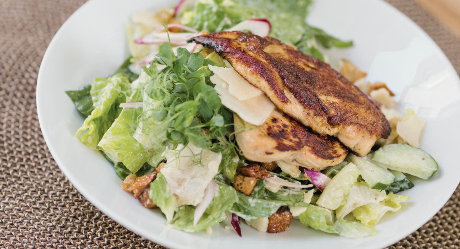 Caesarsalaatti grillatulla kanalla