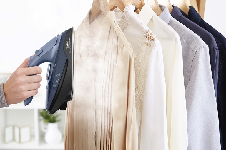 Naarmuuntumaton keraaminen rauta