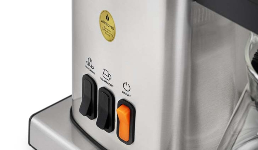 Täydellinen valmiin kahvin lämpötila myös silloin, kun keitän puoli pannua.