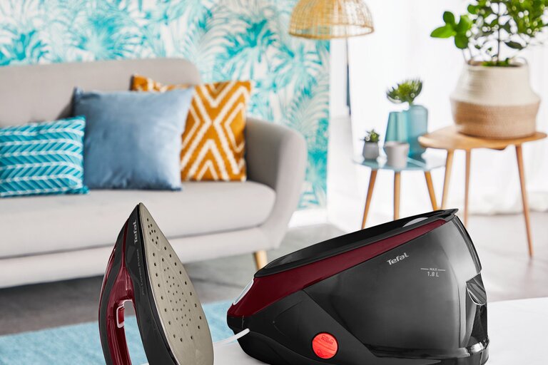 Säästä aikaa ja helpota silitystä TEFAL-höyrysilityskeskuksen avulla