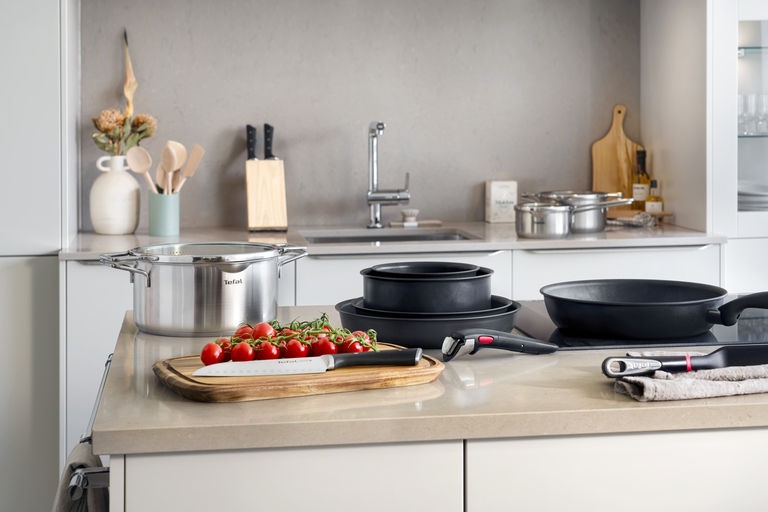 Päivästä toiseen rinnallasi.