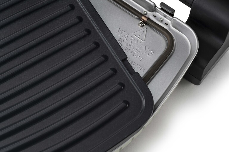 Irrotettavat levyt keraamisella pinnoitteella